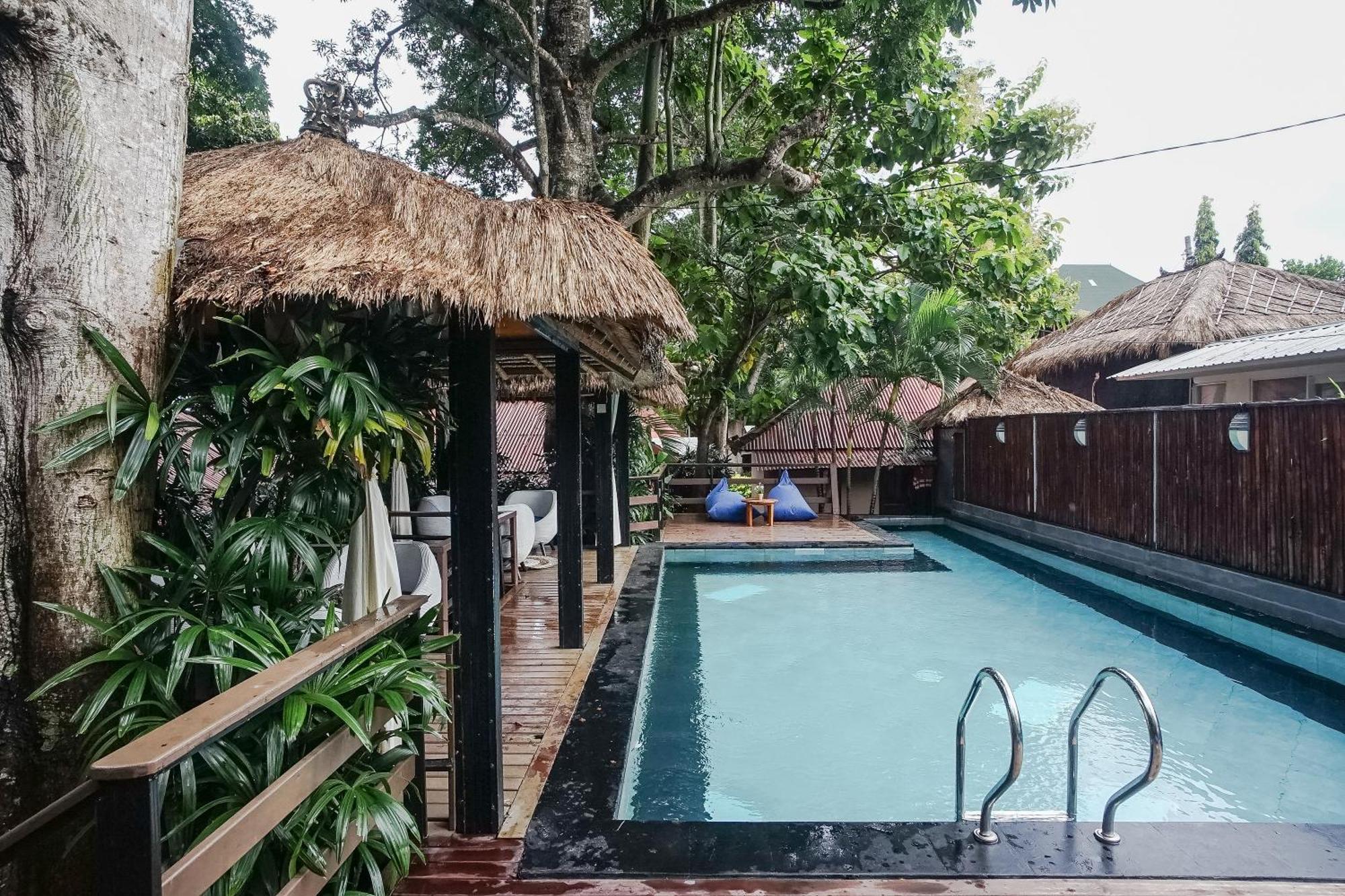 Kampung 168 Hotell Jimbaran Exteriör bild